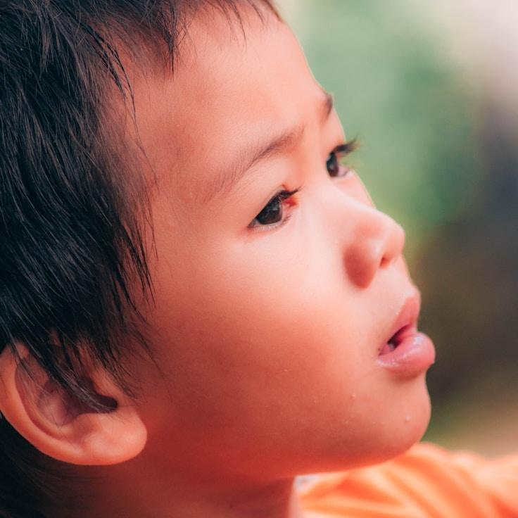 Jordan Singh, Client Relations Director, discussing corporate gifting strategy with business clients